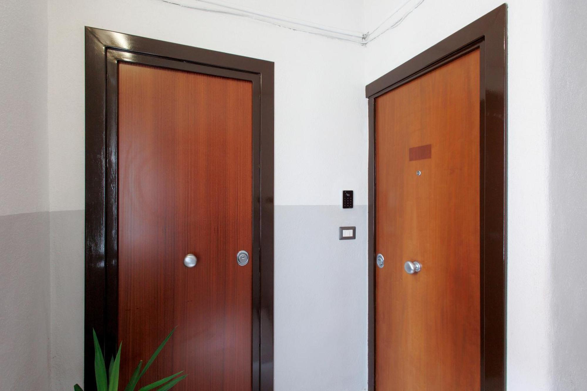 Yourban Hub Naples Luaran gambar